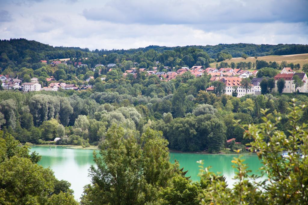 Landgasthof Pilsenhof Entenbraterei Hechendorf am Pilsensee Exteriör bild