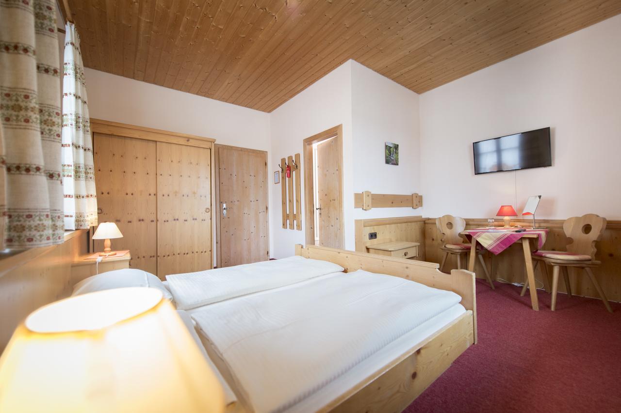 Landgasthof Pilsenhof Entenbraterei Hechendorf am Pilsensee Exteriör bild